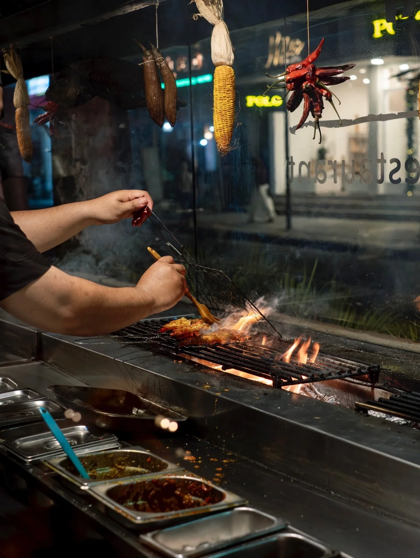 Fresh off the grill, straight to your table. Pull up and get a taste.

&mdash;
𝐨𝐩𝐞𝐧 𝐝𝐚𝐢𝐥𝐲 𝟏𝟮 𝗽𝐦 𝐭𝐨 𝟏𝟎 𝐩𝐦

𝗥𝗘𝗦𝗘𝗥𝗩𝗔𝗧𝗜𝗢𝗡
Online: 𝐰𝐰𝐰.𝐥𝐢𝐚𝐩𝐥𝐢𝐚𝐩.𝐜𝐨𝐦
Call: +𝟲𝟮 𝟯𝟲𝟭 𝟵𝟬𝟴 𝟬𝟴𝟬𝟬
WhatsApp: +𝟔𝟐 𝟖𝟏𝟯 𝟯𝟳?