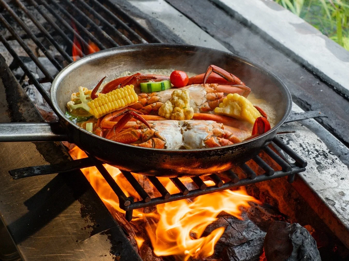 One menu. Endless cravings. From your first bite at lunch to that last spoonful at dinner, we&rsquo;re serving Indonesian flavors that truly satisfy. Find your seat at the best Indonesian restaurant in Ubud &mdash; pull up, bring an appetite, and we&