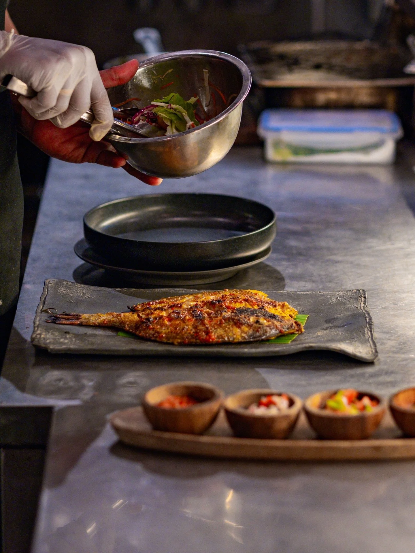 Straight from the fire to your table, smoky and full of flavor. An Indonesian feast coming your way. Slide through and taste it

&mdash;
𝐨𝐩𝐞𝐧 𝐝𝐚𝐢𝐥𝐲 𝟏𝟮 𝗽𝐦 𝐭𝐨 𝟏𝟎 𝐩𝐦

𝗥𝗘𝗦𝗘𝗥𝗩𝗔𝗧𝗜𝗢𝗡
Online: 𝐰𝐰𝐰.𝐥𝐢𝐚𝐩𝐥𝐢𝐚𝐩.𝐜𝐨𝐦
Call: