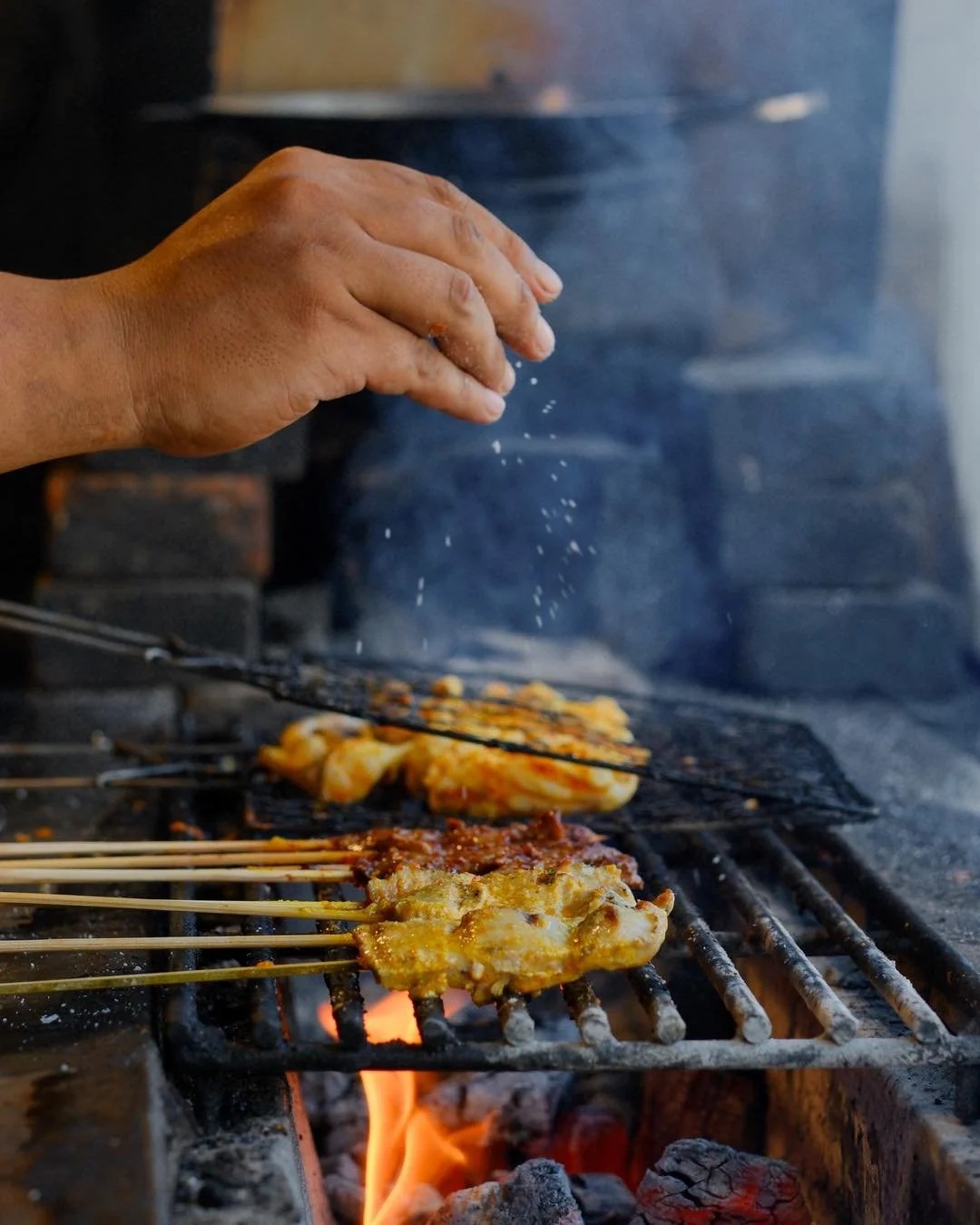 Serving bold, fire-kissed flavors all day long. Meet us at the table

&mdash;
𝐨𝐩𝐞𝐧 𝐝𝐚𝐢𝐥𝐲 𝟏𝟮 𝗽𝐦 𝐭𝐨 𝟏𝟎 𝐩𝐦

𝗥𝗘𝗦𝗘𝗥𝗩𝗔𝗧𝗜𝗢𝗡
Online: 𝐰𝐰𝐰.𝐥𝐢𝐚𝐩𝐥𝐢𝐚𝐩.𝐜𝐨𝐦
Call: +𝟲𝟮 𝟯𝟲𝟭 𝟵𝟬𝟴 𝟬𝟴𝟬𝟬
WhatsApp: +𝟔𝟐 𝟖𝟏𝟯 𝟯𝟳𝟱