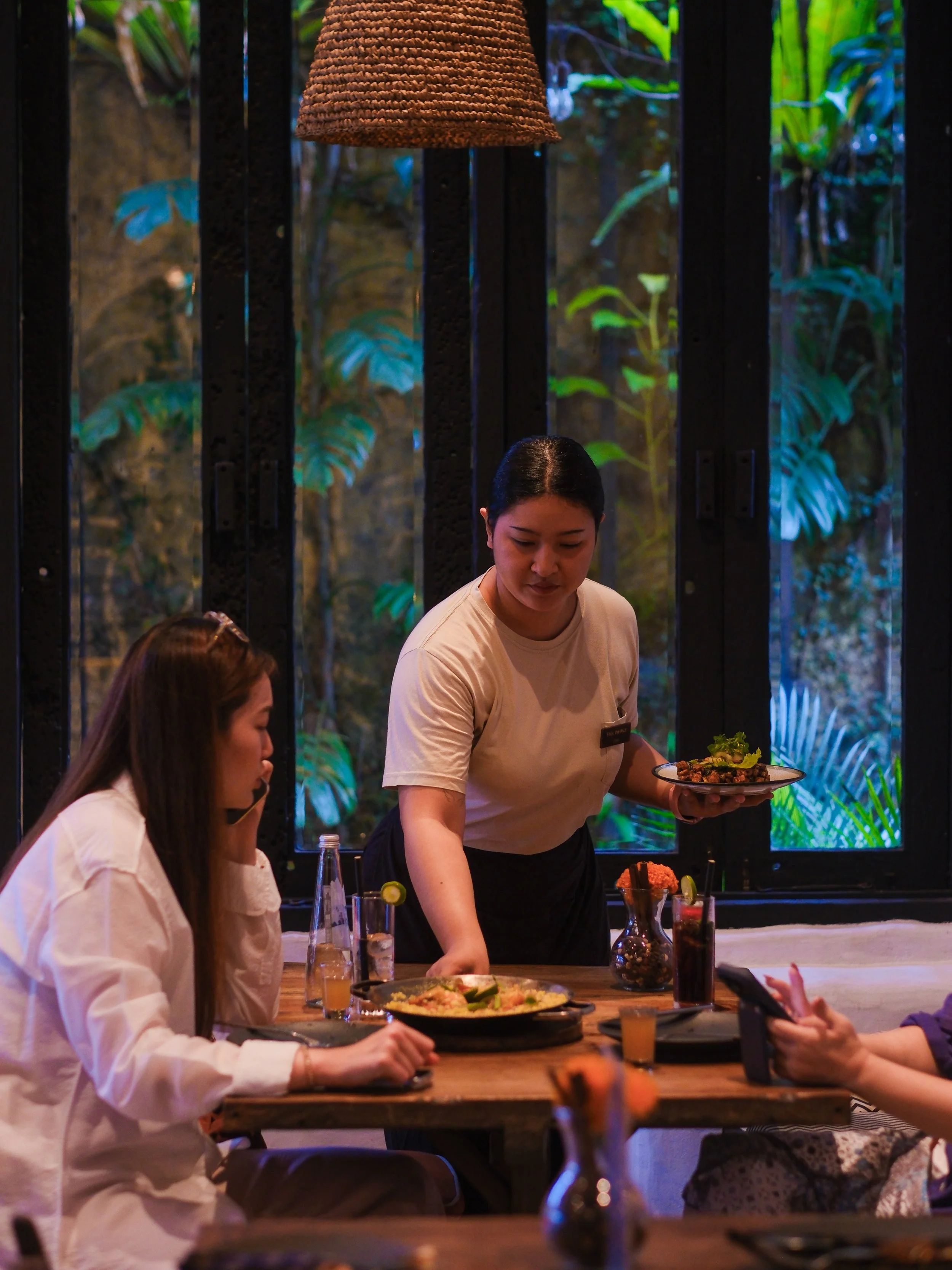 Every table tells a story filled with shared feasts and bold Indonesian flavors. Join us and feast

&mdash;
𝐨𝐩𝐞𝐧 𝐝𝐚𝐢𝐥𝐲 𝟏𝟮 𝗽𝐦 𝐭𝐨 𝟏𝟎 𝐩𝐦

𝗥𝗘𝗦𝗘𝗥𝗩𝗔𝗧𝗜𝗢𝗡
Online: 𝐰𝐰𝐰.𝐥𝐢𝐚𝐩𝐥𝐢𝐚𝐩.𝐜𝐨𝐦
Call: +𝟲𝟮 𝟯𝟲𝟭 𝟵𝟬𝟴 𝟬𝟴𝟬𝟬