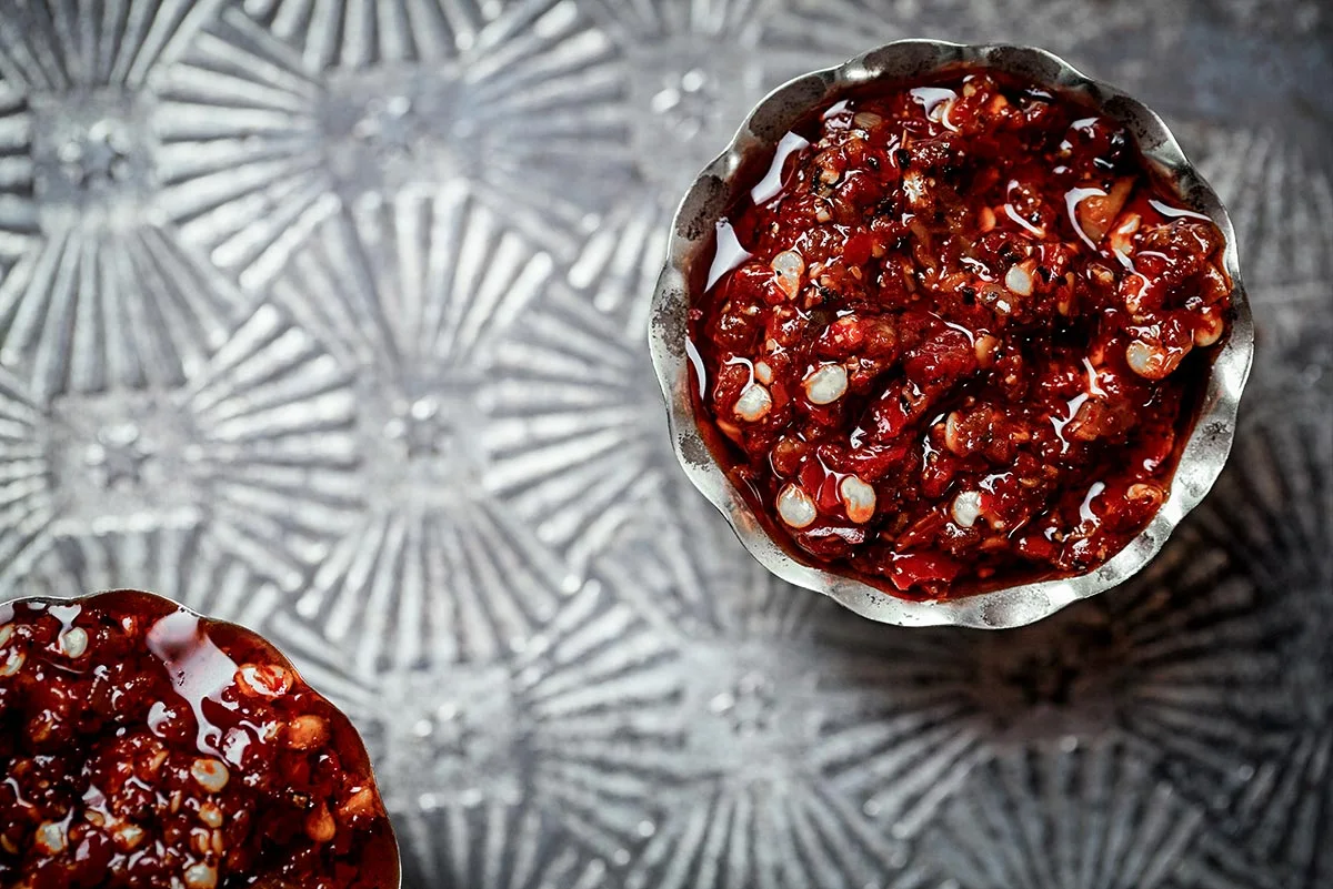 botanical-folk-nourish-sriracha-sauce.jpg