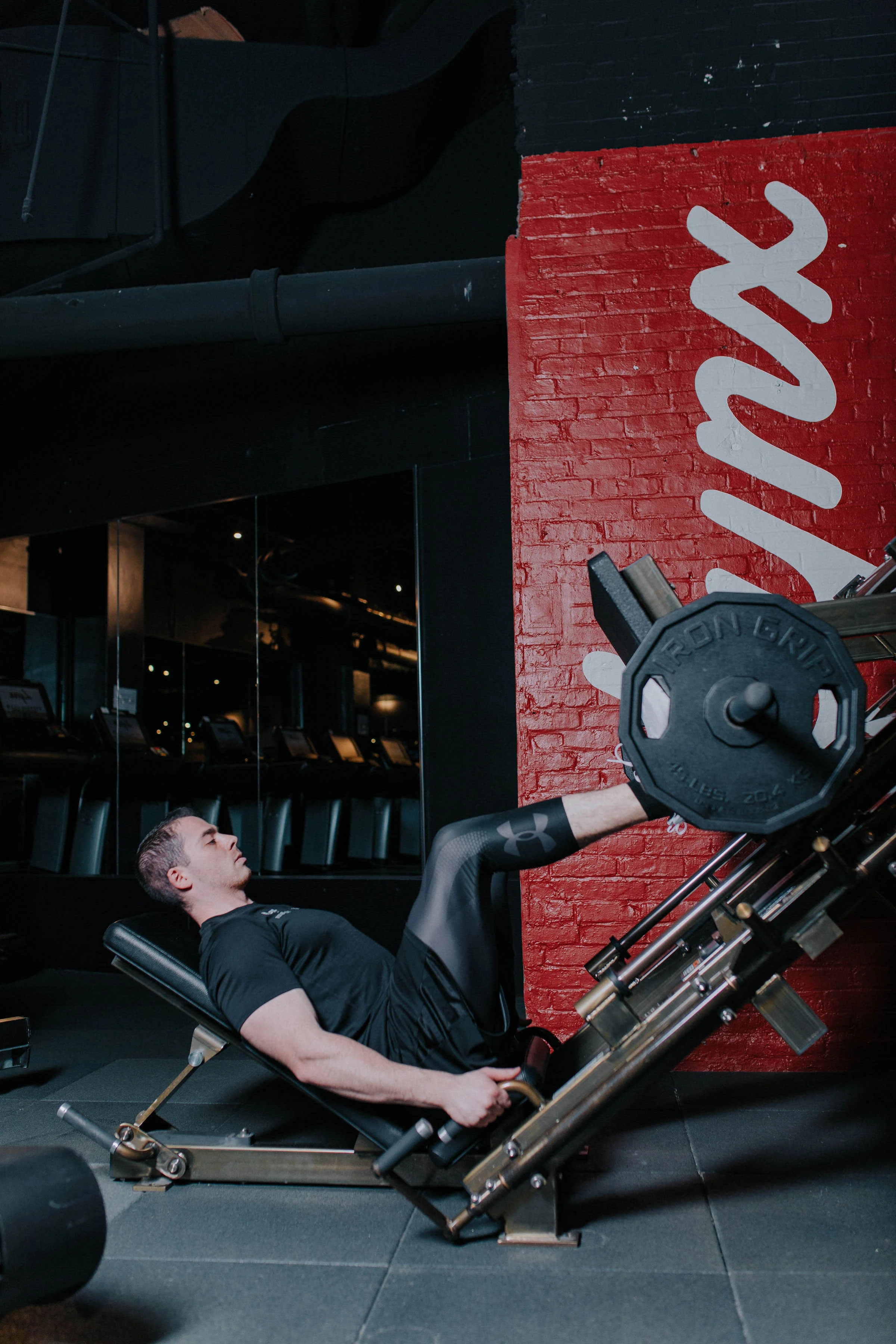 lynx-fitness-club-01-work-smith-and-saint.jpg