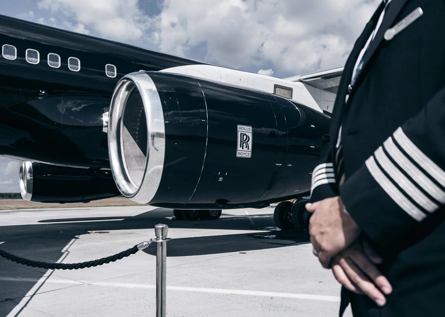 NH-commmision-Four Season Private Jet-004.jpg