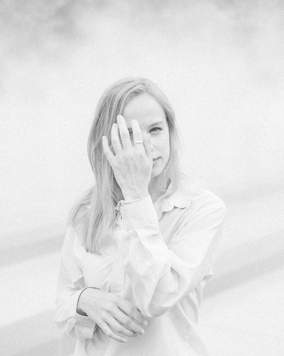  Estilla Mikecz, Actress 