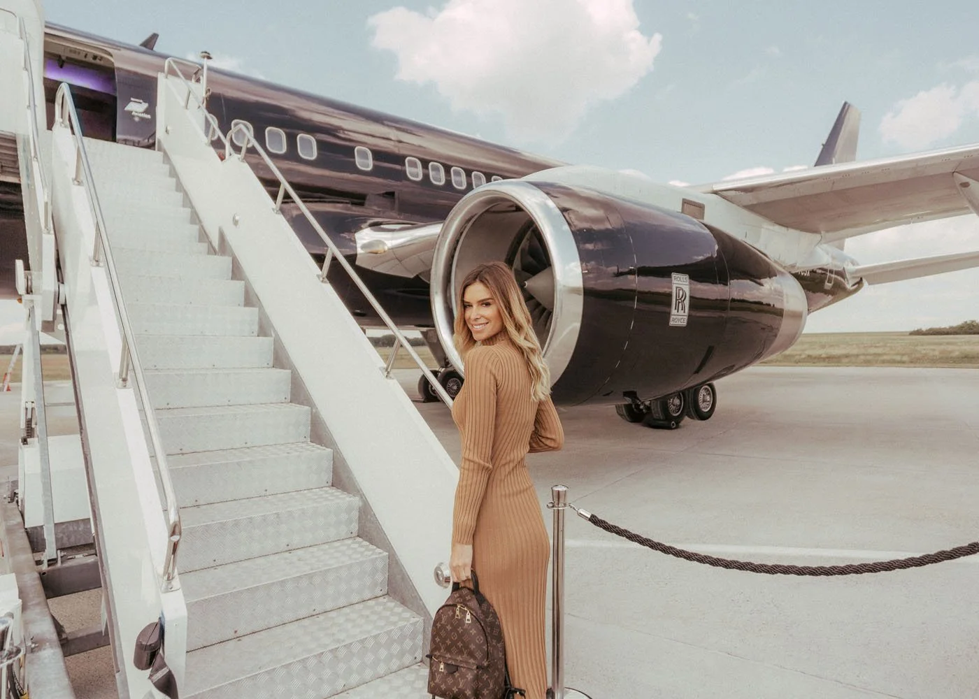  Four Seasons Hotel Private Jet 