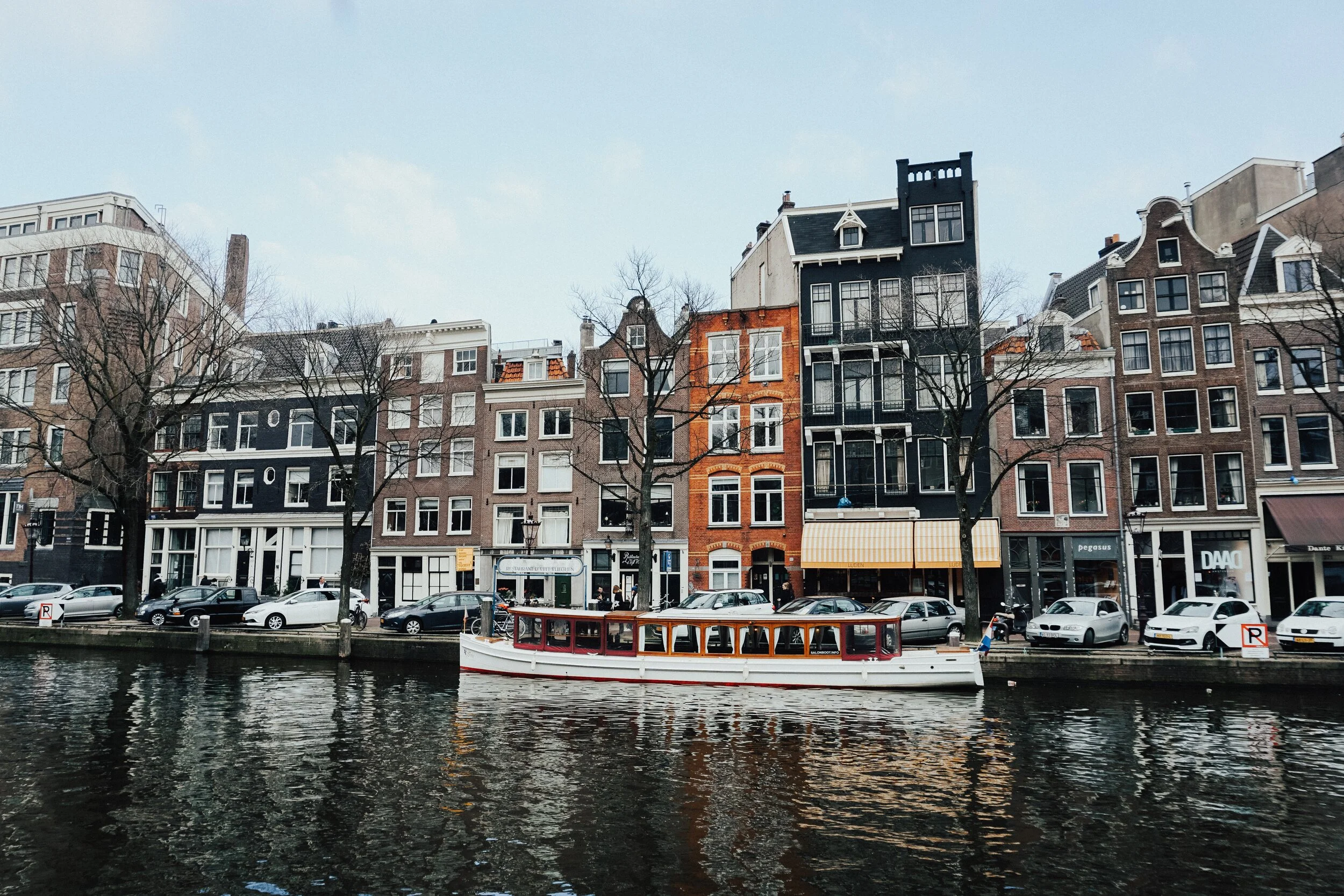 amsterdam-architectural-architecture-1258865.jpg