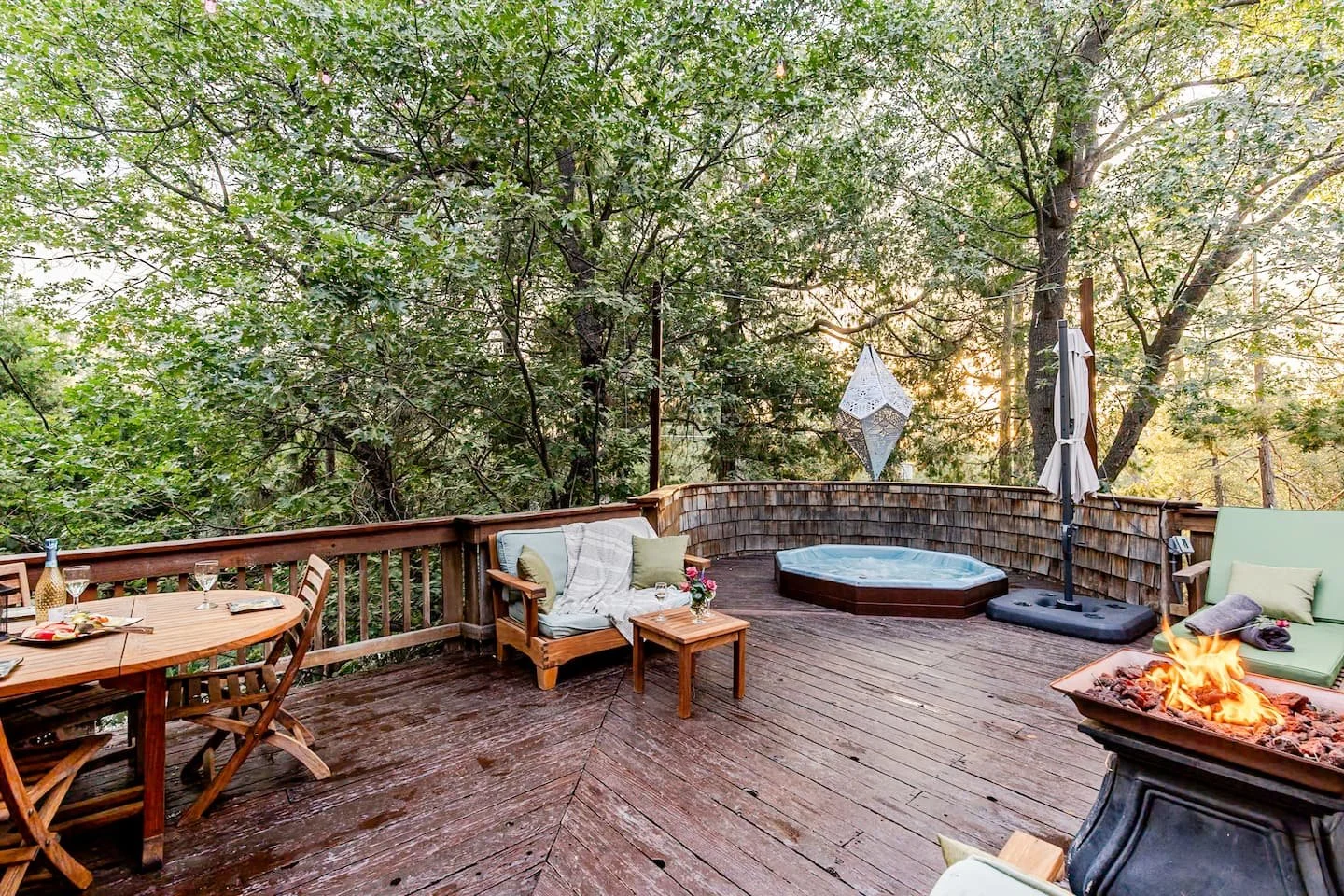 faerie-house-idyllwild-firepit-deck-hot-tub-dining.jpeg