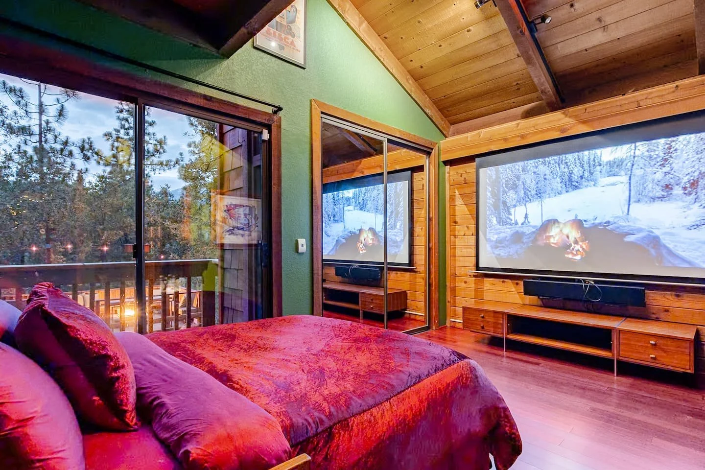 faerie-house-idyllwild-theatre-treehouse-suite.jpeg
