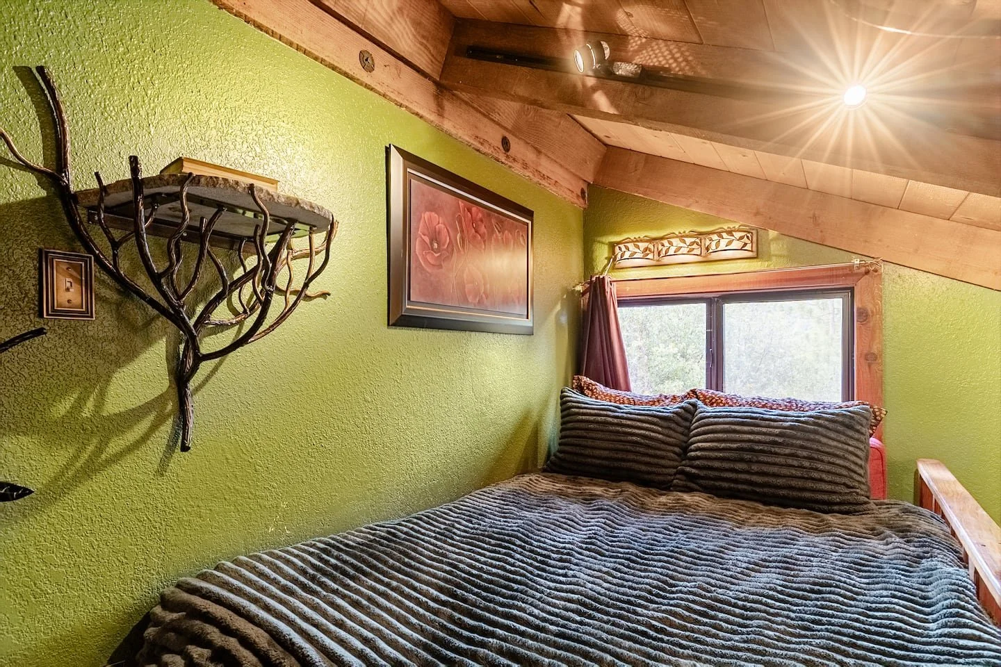 Treehouse loft bedroom perched in the canopy at Faerie House Idyllwild