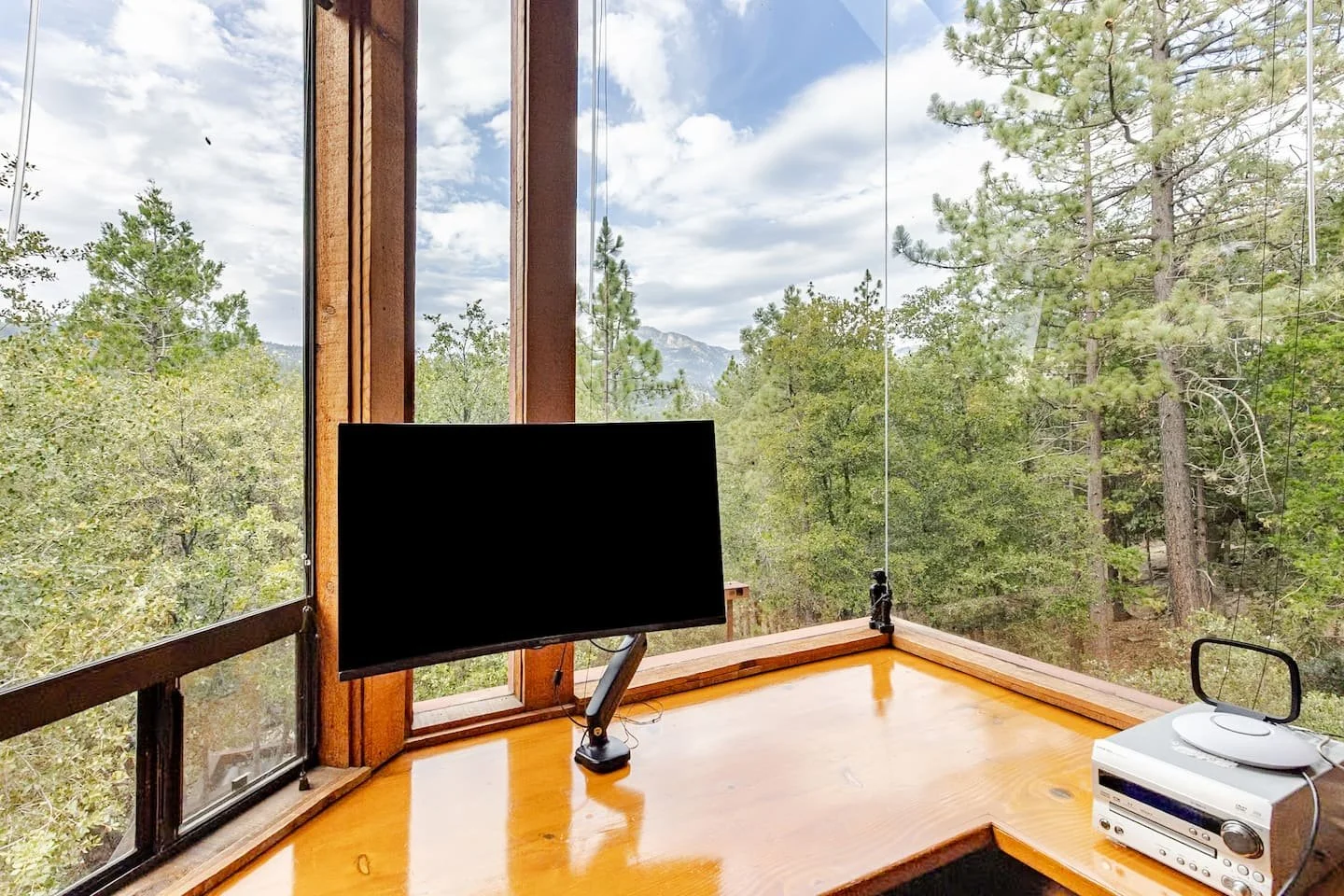 faerie-house-idyllwild-remote-work-desk-forest-view.jpeg