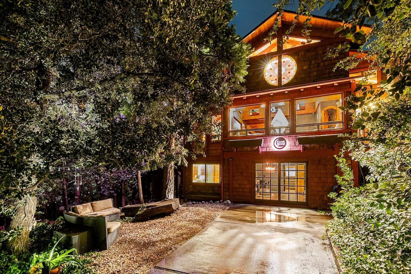 Front approach to Faerie House Idyllwild, a private luxury cabin rental tucked into the pines of Idyllwild, California