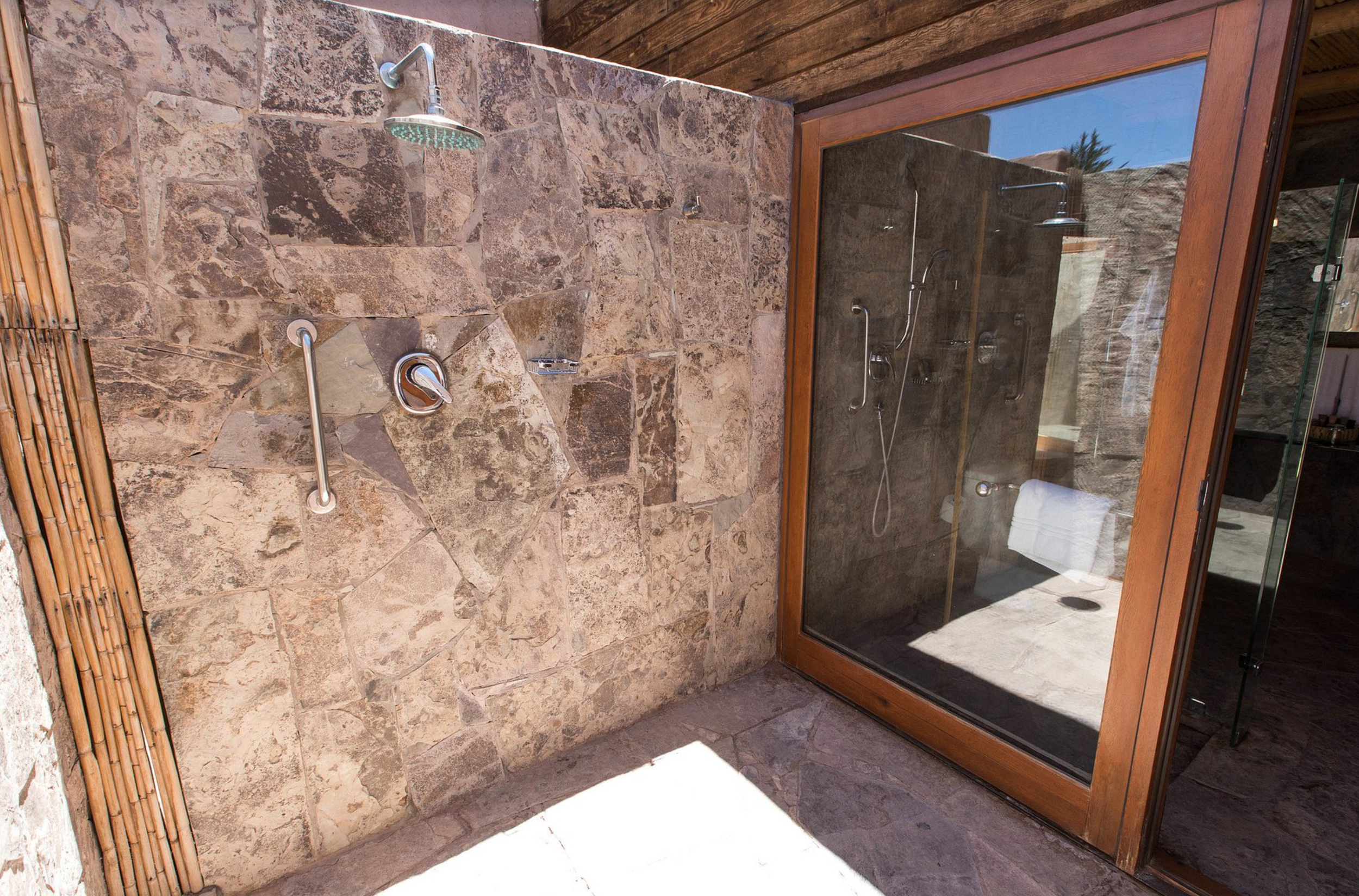 Bedroom Outdoor Shower.png