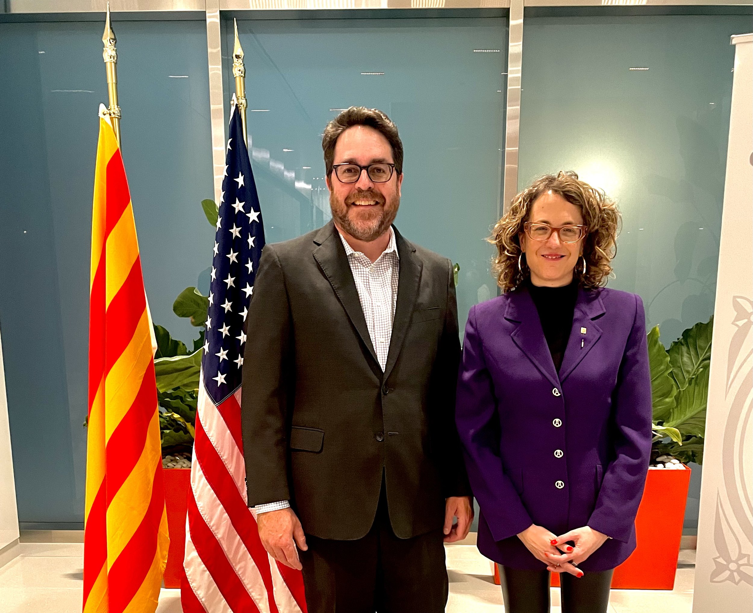 CAC Board Chair Andrew Davis (left) with Catalan Ministry of Equality and Feminism Tania Verge