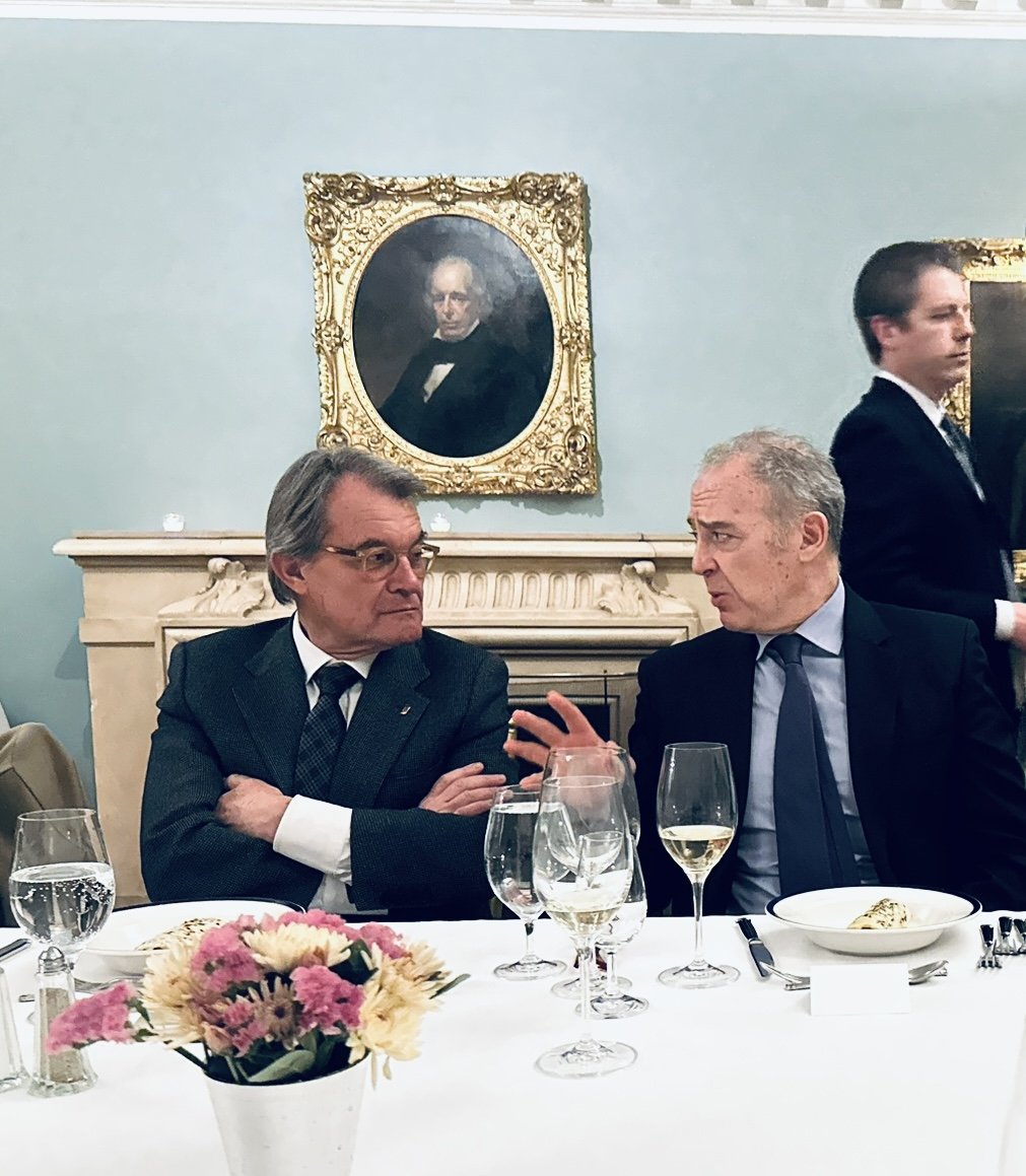 President Artur Mas (left) with Former Ambassador Arturo Sarukhan