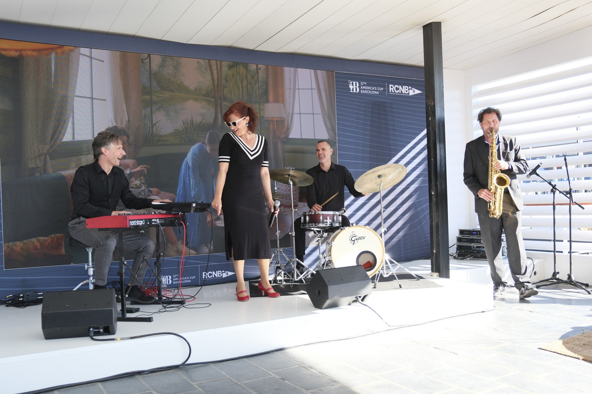Singer Carrie Lewis performs with her Band