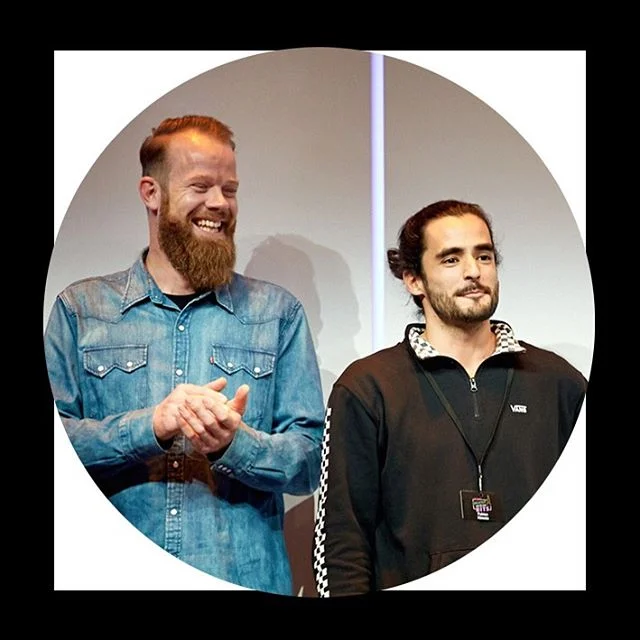 Spezial Edi. Kamera: Fabian Kimoto
&bdquo;Clash: J&auml;gerin vs. Sammler&ldquo;
In diesem beeindruckenden Film unterst&uuml;tzt die Kamera die verschiedenen Stimmungen gekonnt mit dem passenden Bild - Stil. Trotz den verschiedenen Bildebenen und Bil