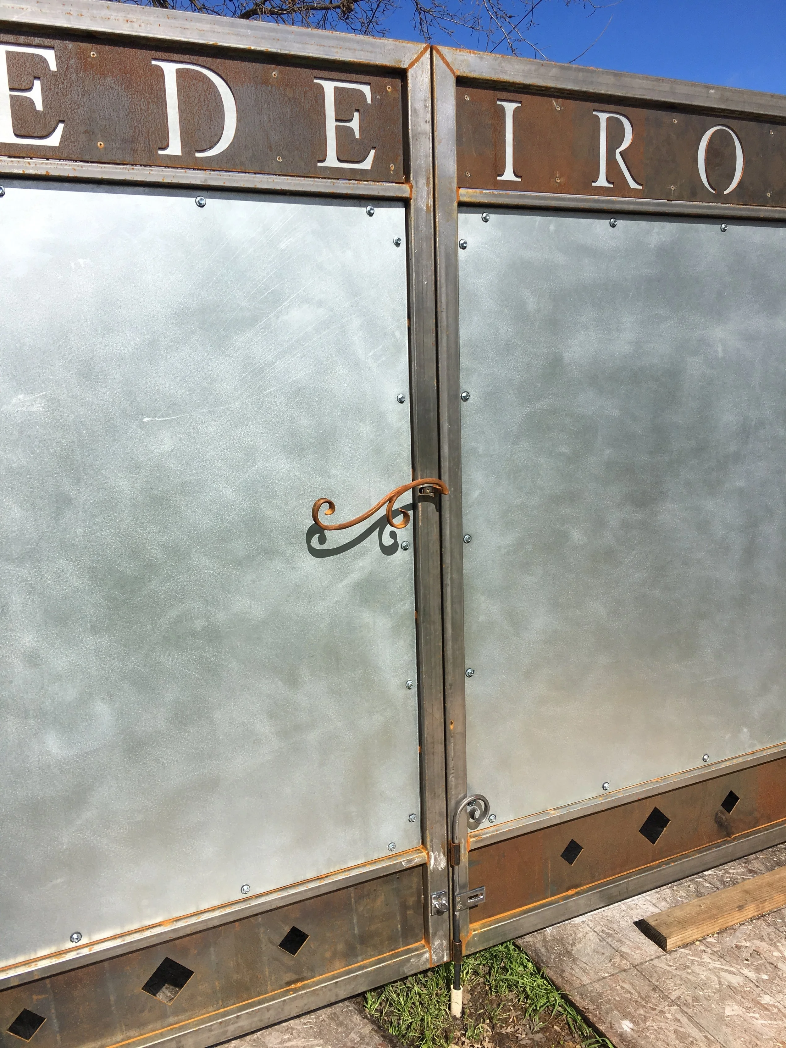 Rancho Moderne- David L Curry Design