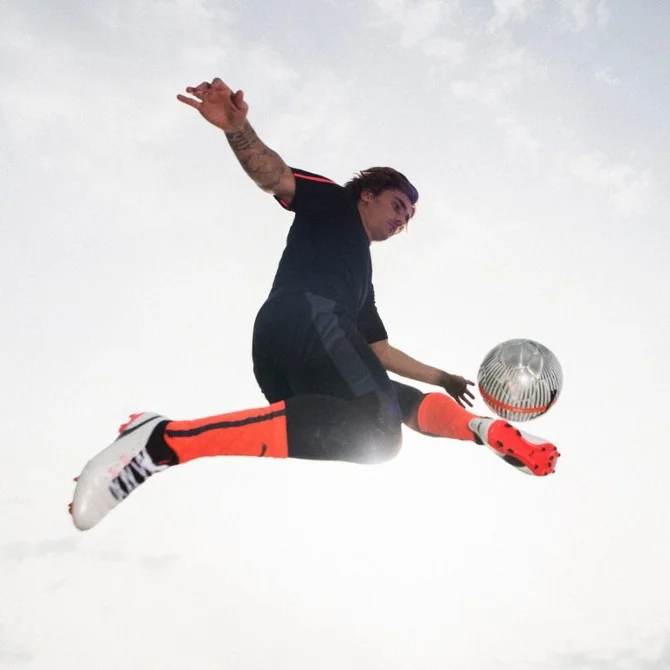 17aw_digital_ts_football_puma-one_q3-_griezmann_2.vadapt.767.high.0_670.jpg