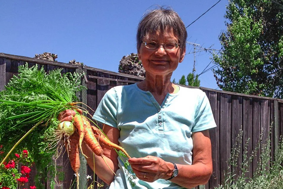 client with harvest.jpg
