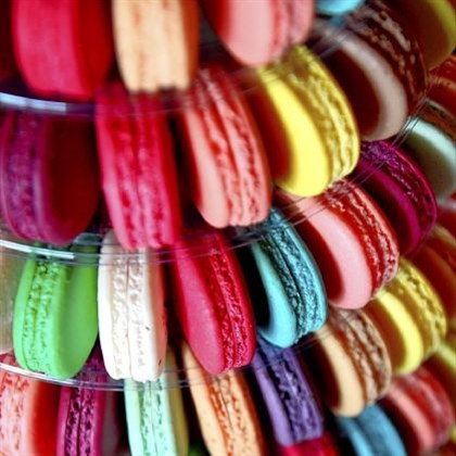 4F-Market-StreetThe-macaron-display.jpg