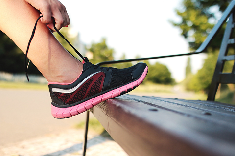 2558673_1920_L_Feet_Shoes_running_excerise_shoe laces.png
