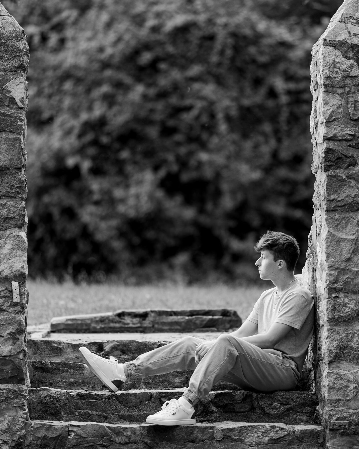 One of my favorite little nooks for senior portraits. Are you ready class of 2024?
#seniorpictures #michiganseniorphotographer