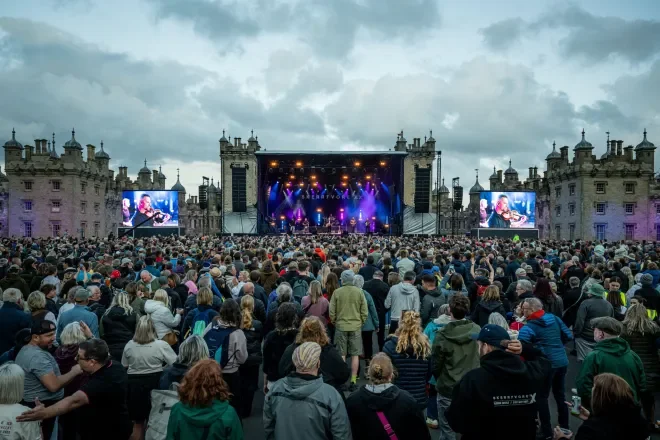 BBC-ALBA-SKERRYVORE-AIG-CAISTEAL-FLOORS-SKERRYVORE-Copyright-©-Sean-Purser-May-2025-06-1-scaled.webp