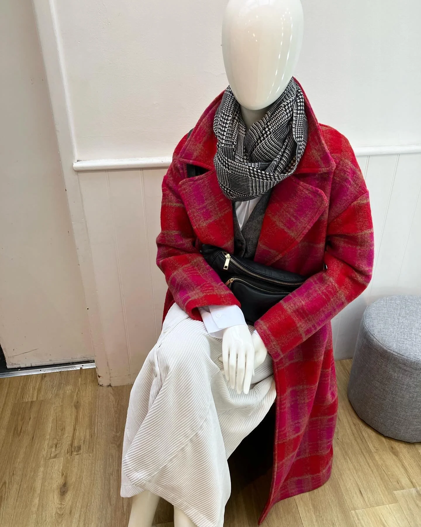 Cozy up this Christmas in our gorgeous new collection of unique coats. In store now at Joli 🎄 
.
.
.
.
.
.
.
.
.
.
.
.
.
#joli #suffolk #suffolksecrets #aldeburgh #aldeburghbeach #aldeburghhighstreet #fashion #retail #independent #independentdesigne