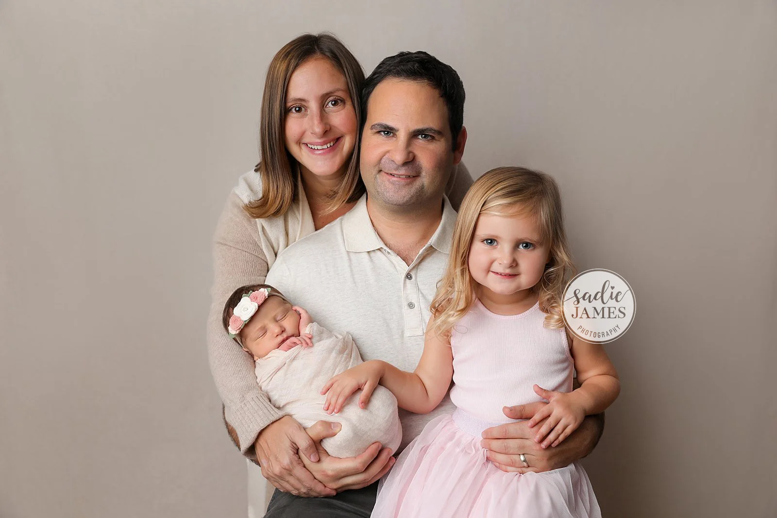 Sadie James Photography | Orange CA newborn photographer | California newborn photographer | CA newborn photographer | Orange County newborn photographer | Destination newborn photographer | newborn photography