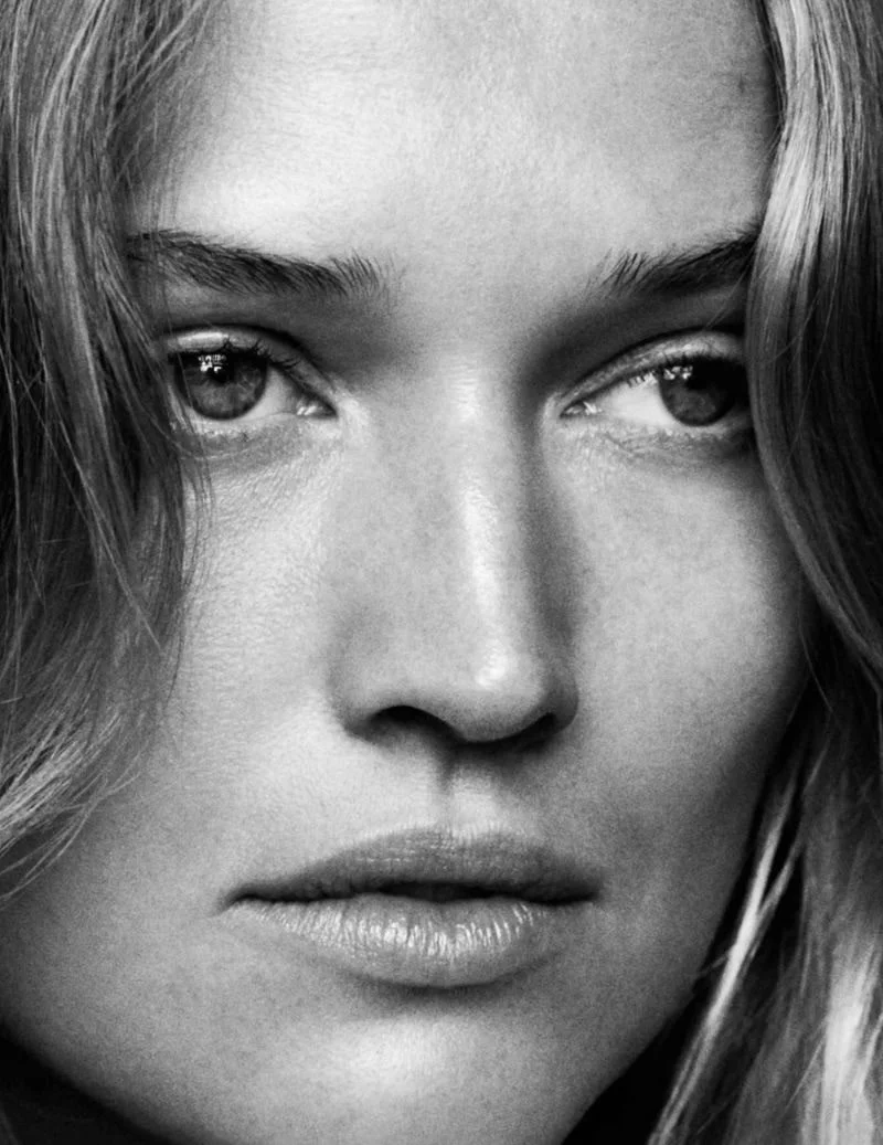 Toni-Garrn-by-Daniel-Jackson-for-Vogue-Germany-August-2018-1.jpg