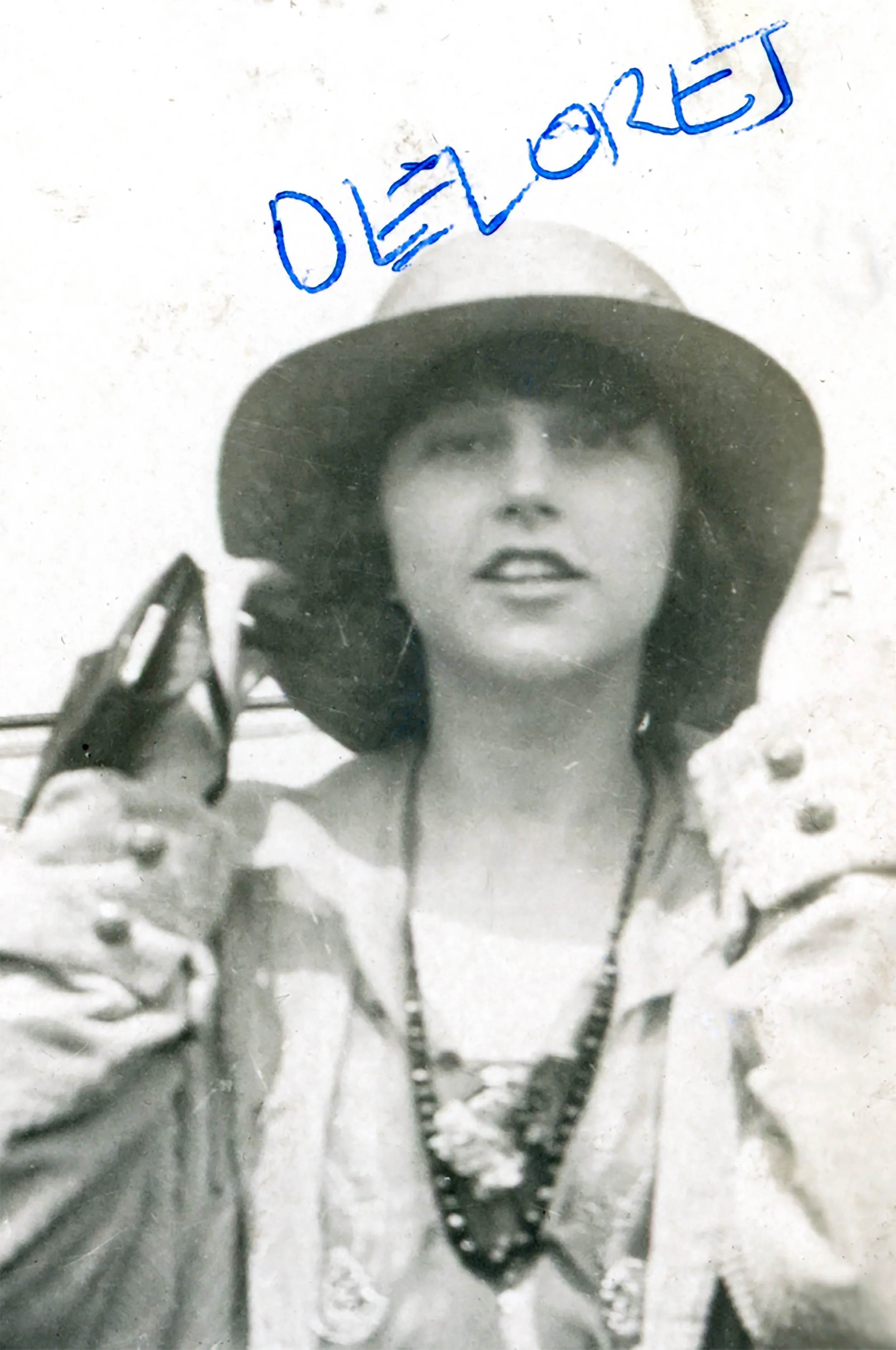 127-DELORES CLOSE UP.jpg