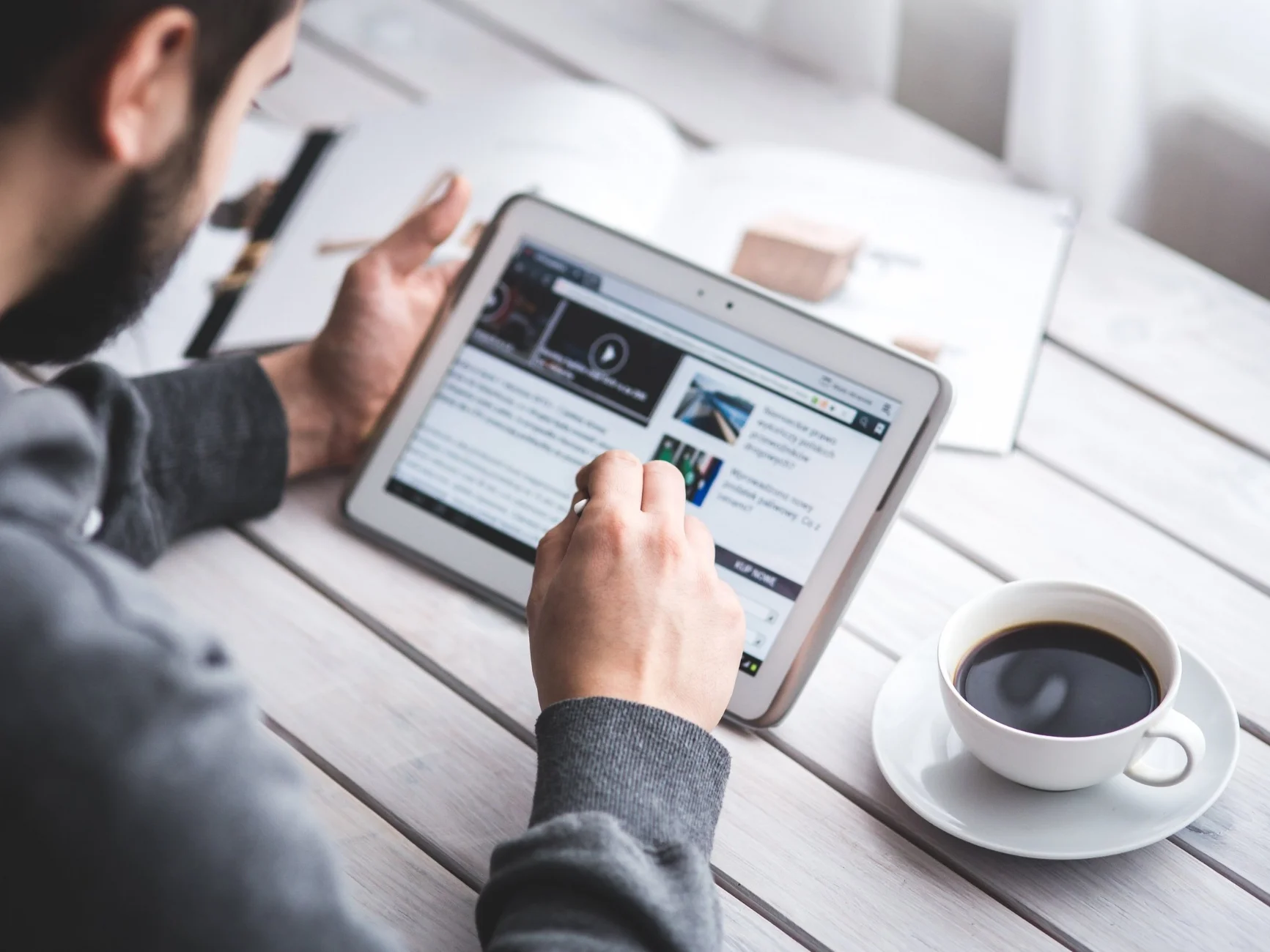 app-browser-coffee-6335.jpg