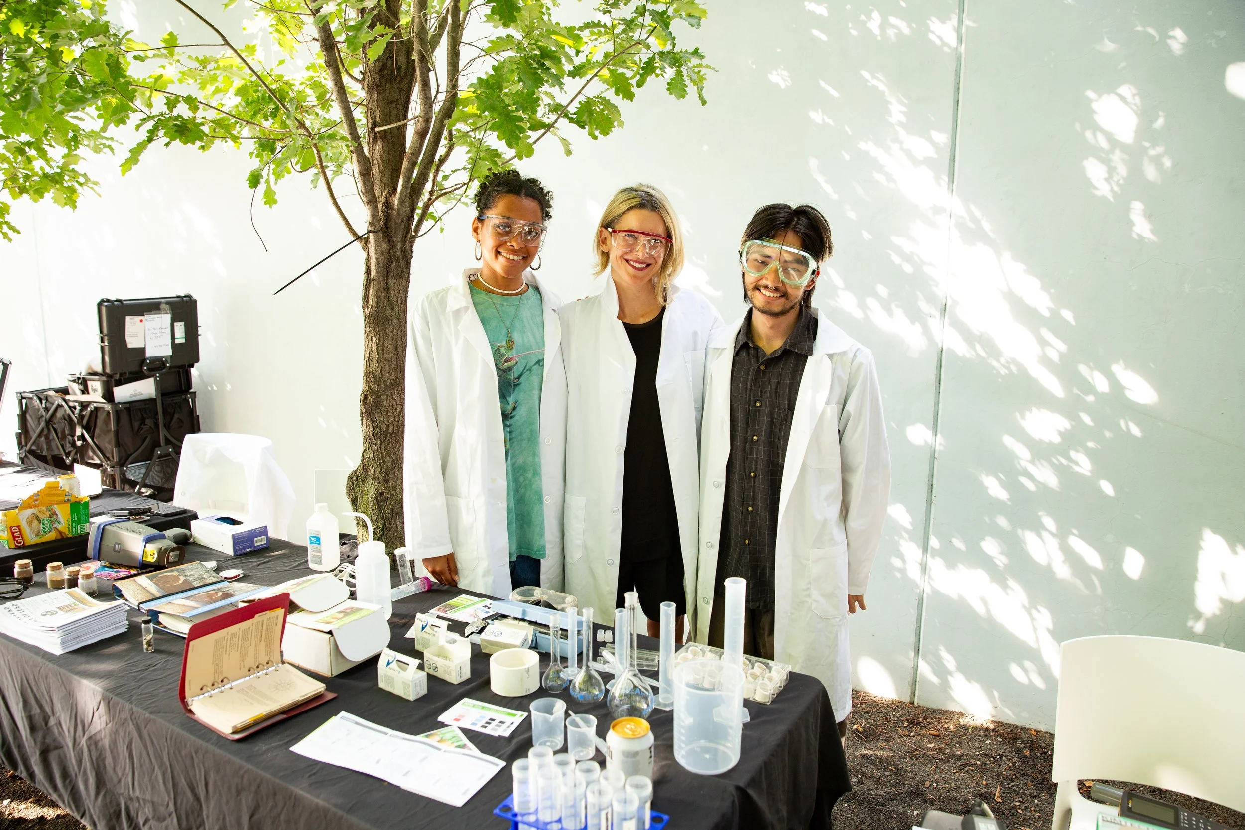 SoilLab-team-pixby EricaMacLean_D10B4760.jpg