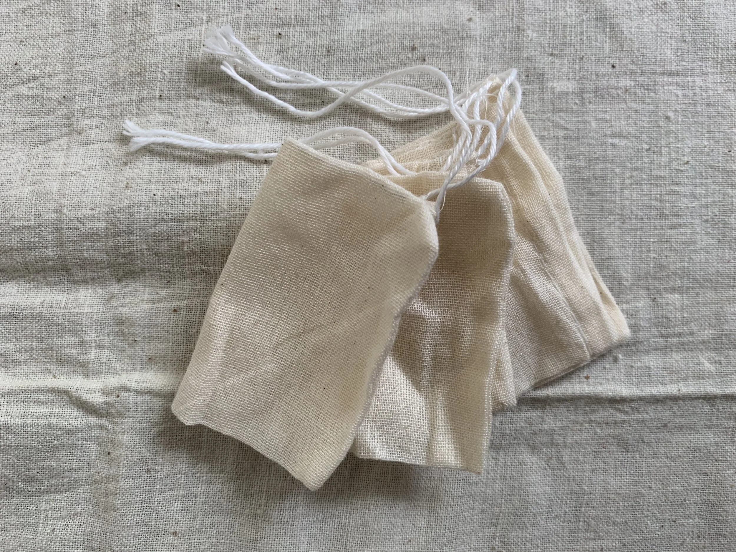 FF7BCC6C-8A0D-42A8-93D9-ACAE2836E0AC