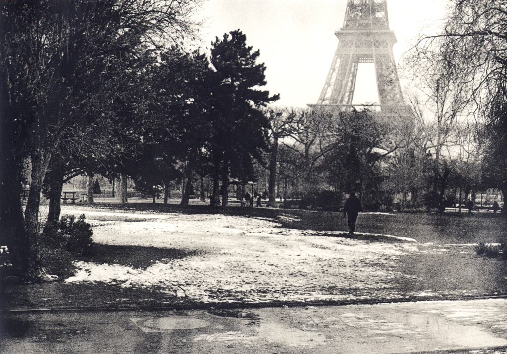 Snow in Paris