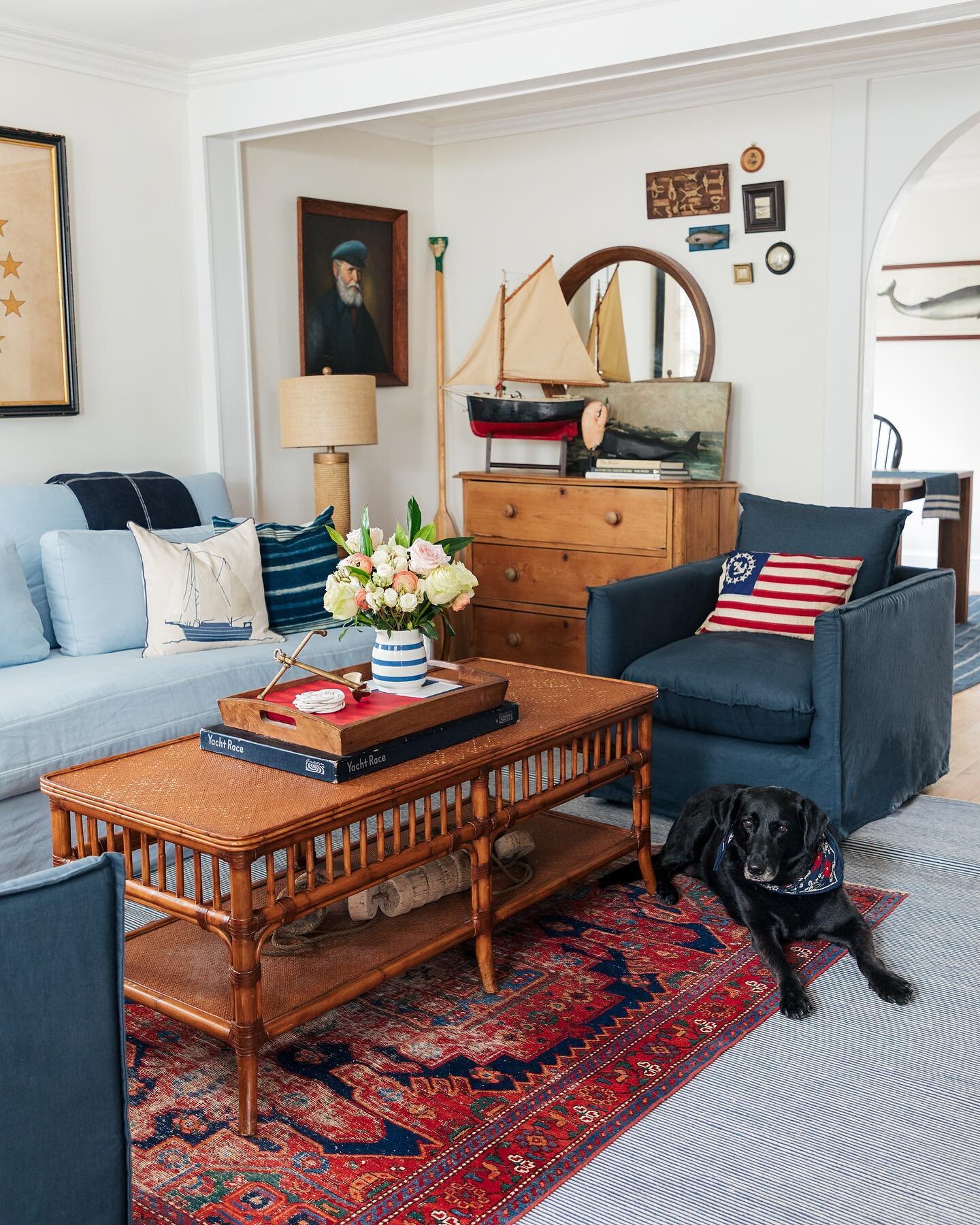 GIVEAWAY 🎈Nothing pulls a room together like a great vintage rug! We recently refreshed our living room, and I&rsquo;m so in love with the way this antique beauty from @newenglandloom unifies the space. (Look at those flecks of green! 😍) @newenglan