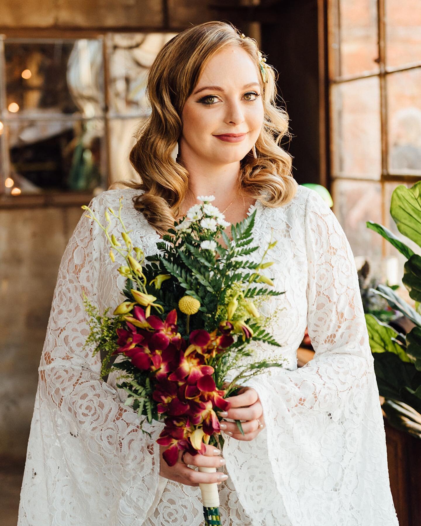 Gorgeous bridal portraits in the holding room of @atlantautilityworks