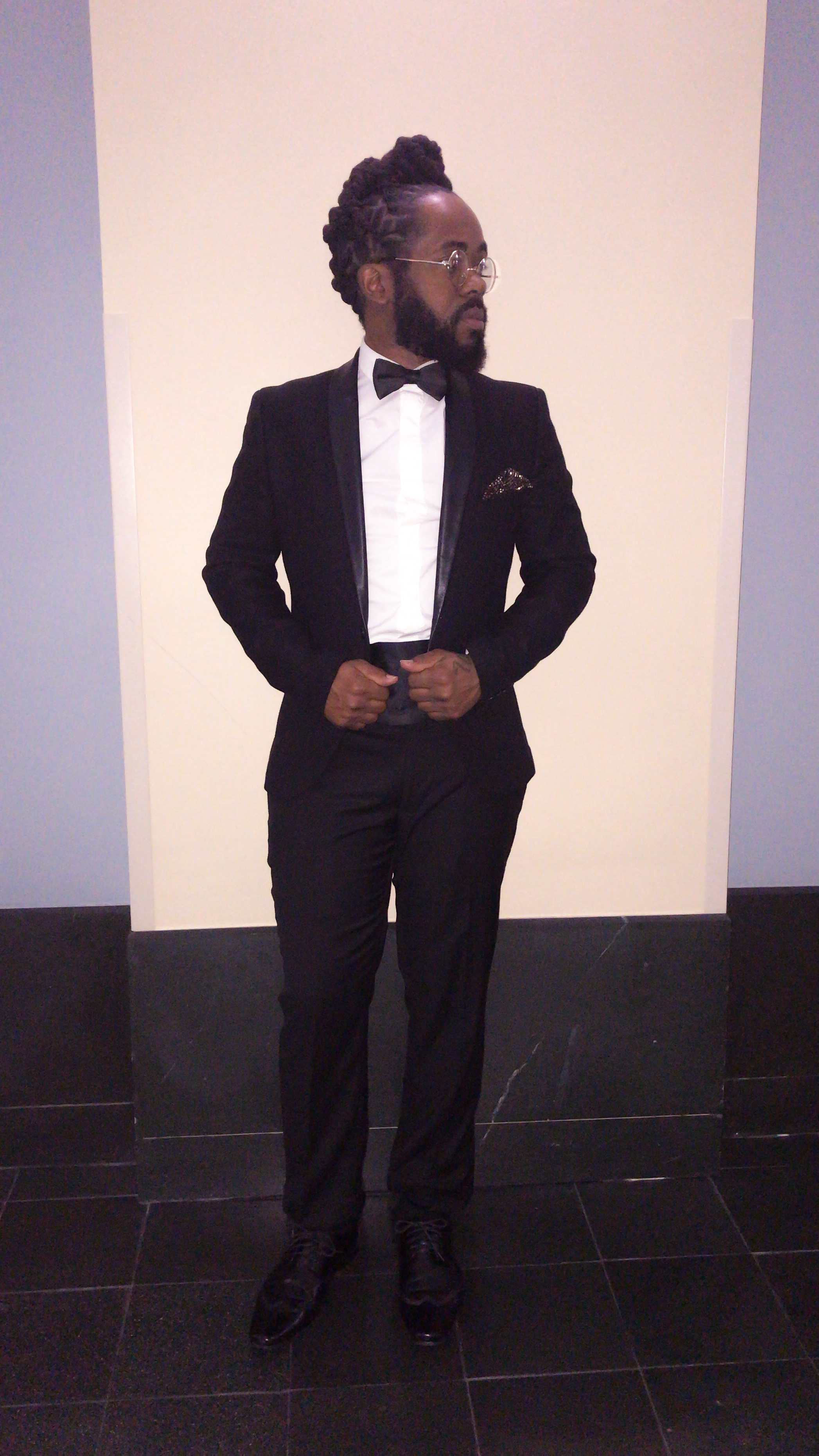 Pictured: Chris Wiley / IG: @chriswileythepoet / Facebook: Chris Wiley