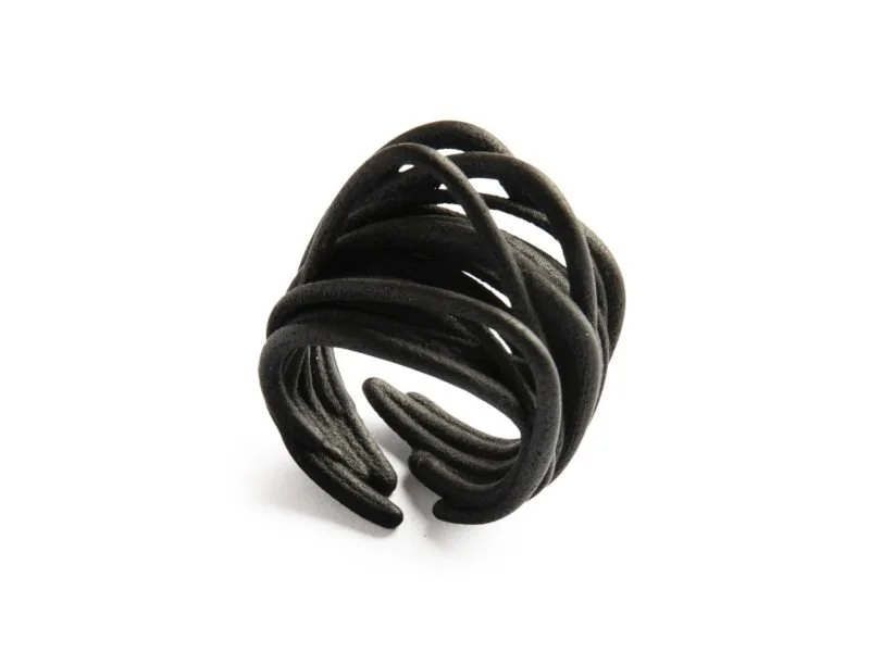 TheiaRing_BLK-800x600.jpg