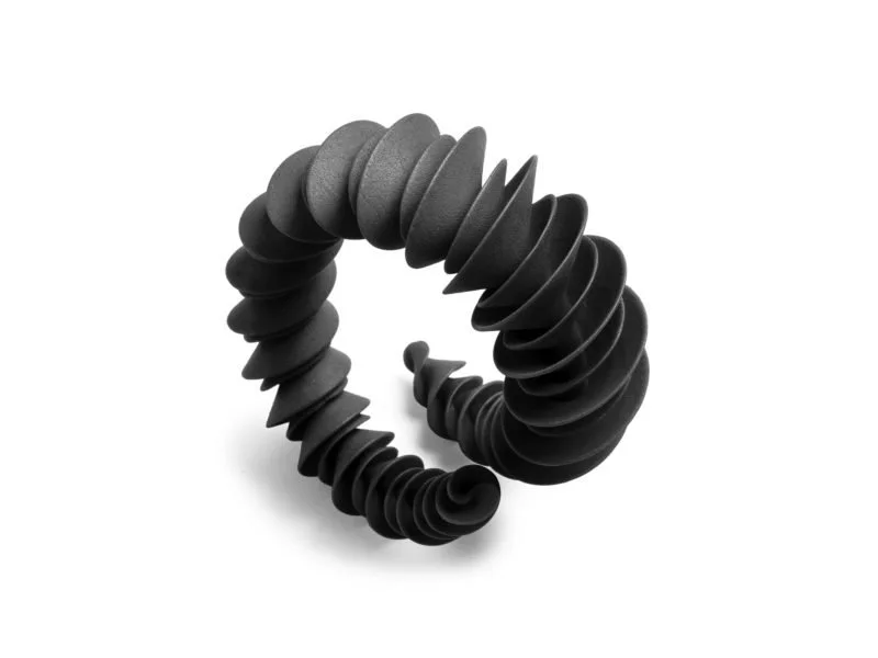 BailongBrac_BLK-800x600.jpg