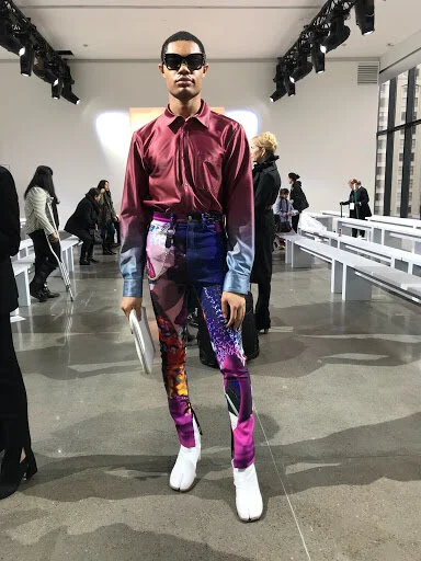 "3-D" Shopping: Investing in Fashion