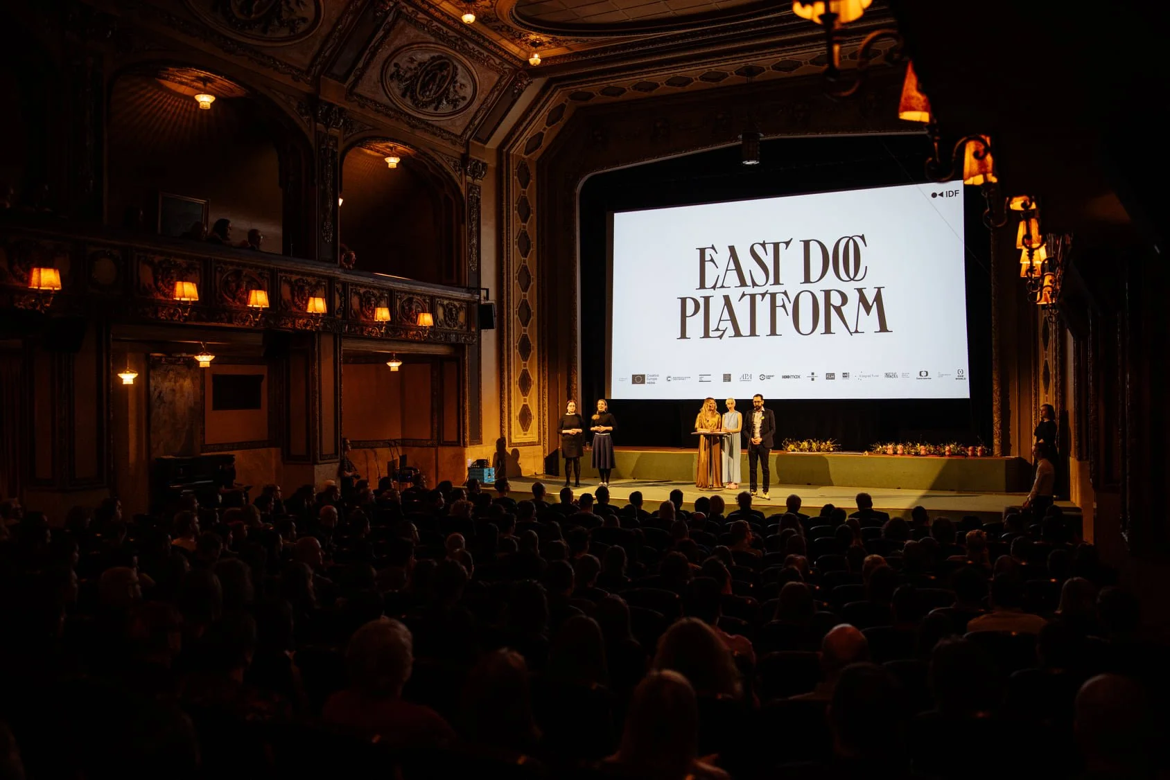 Are Documentarians Liars?