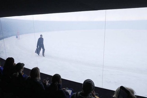 Balenciaga: Politicizing Paris