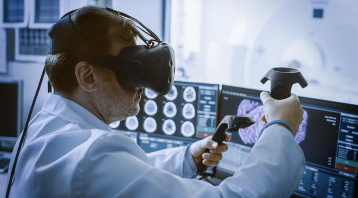How Virtual Reality is Transforming the Healthcare and Defense Industries 