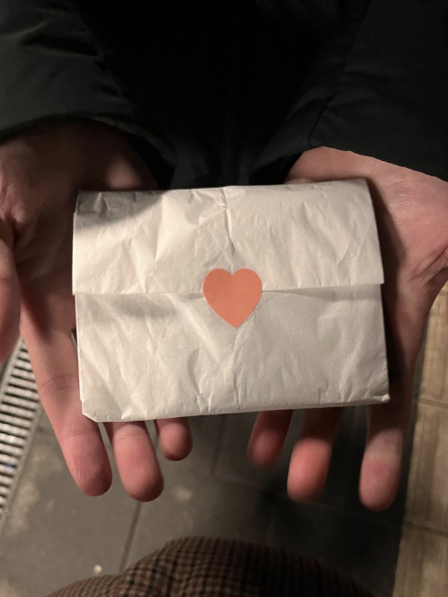 We Should Bring Back Love Letters