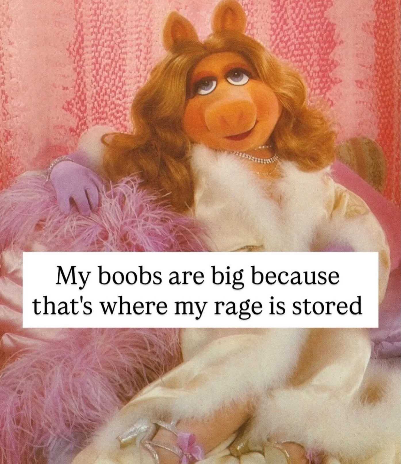 In case you&rsquo;ve ever wondered - this is why ❤️&zwj;🔥 

Miss Piggy always being so relatable! 🙌🏻

Credit @msgigggles