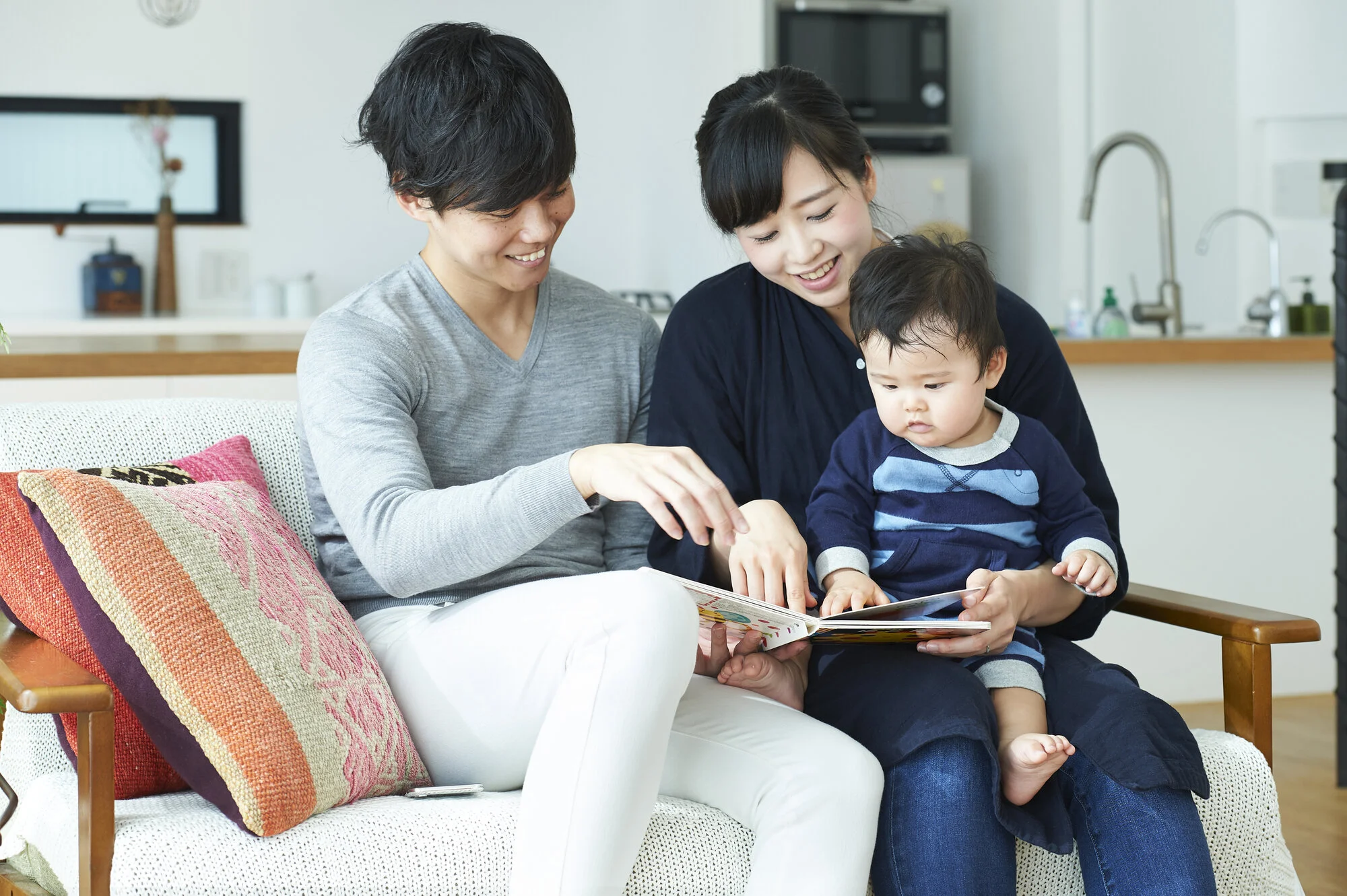 21年 0歳児への読み聞かせにおすすめの絵本10選 Famm ファム 家族アルバムや無料フォトカレンダー フォトアルバムなどで 子育てをもっと楽しく