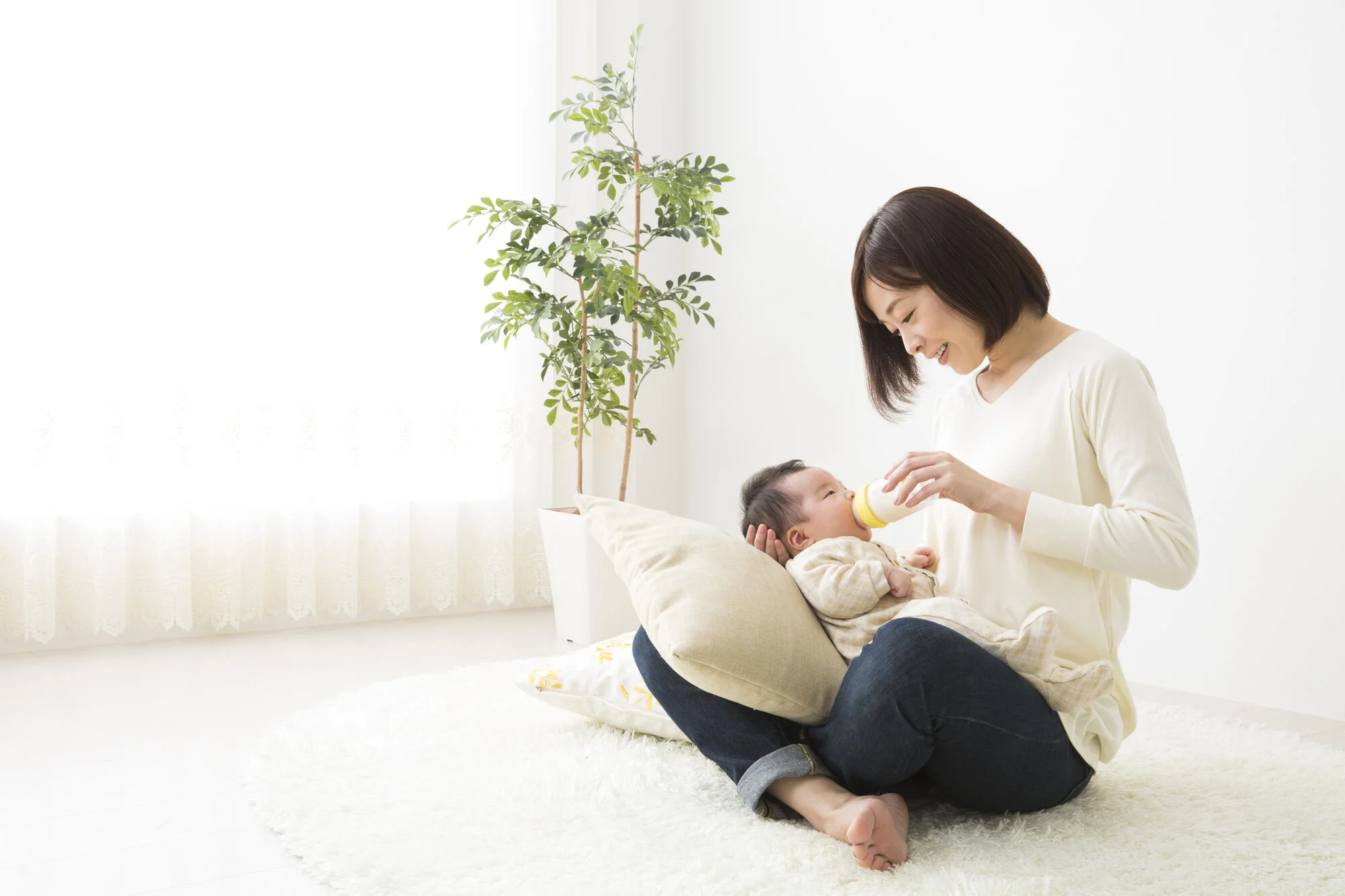 21年 授乳クッションおすすめ10選 選び方もご紹介 Famm ファム 家族アルバムや無料フォトカレンダー フォトアルバムなどで 子育てをもっと楽しく