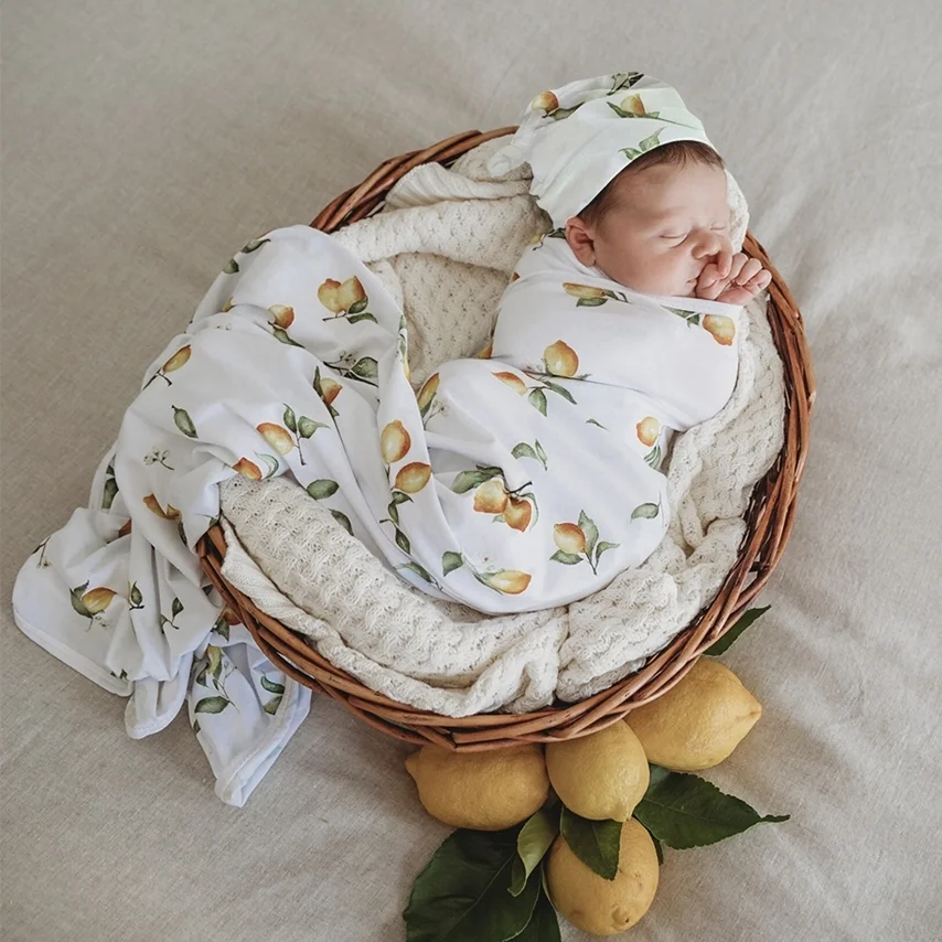 swaddle lemon.jpg